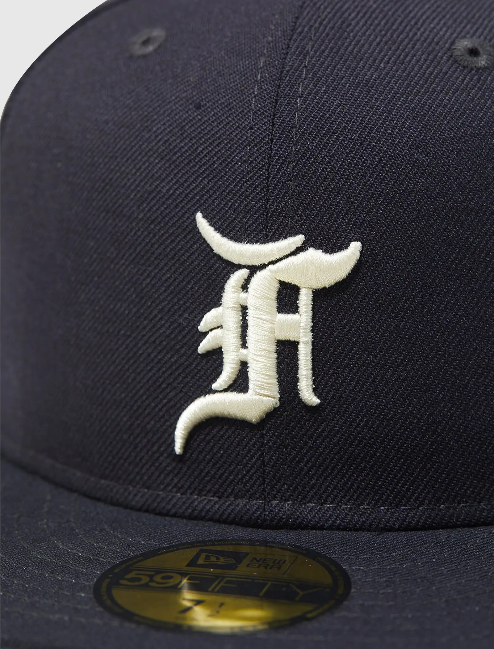 NEW ERA FOG ESSENTIALS 59FIFTY CAP - Image 2