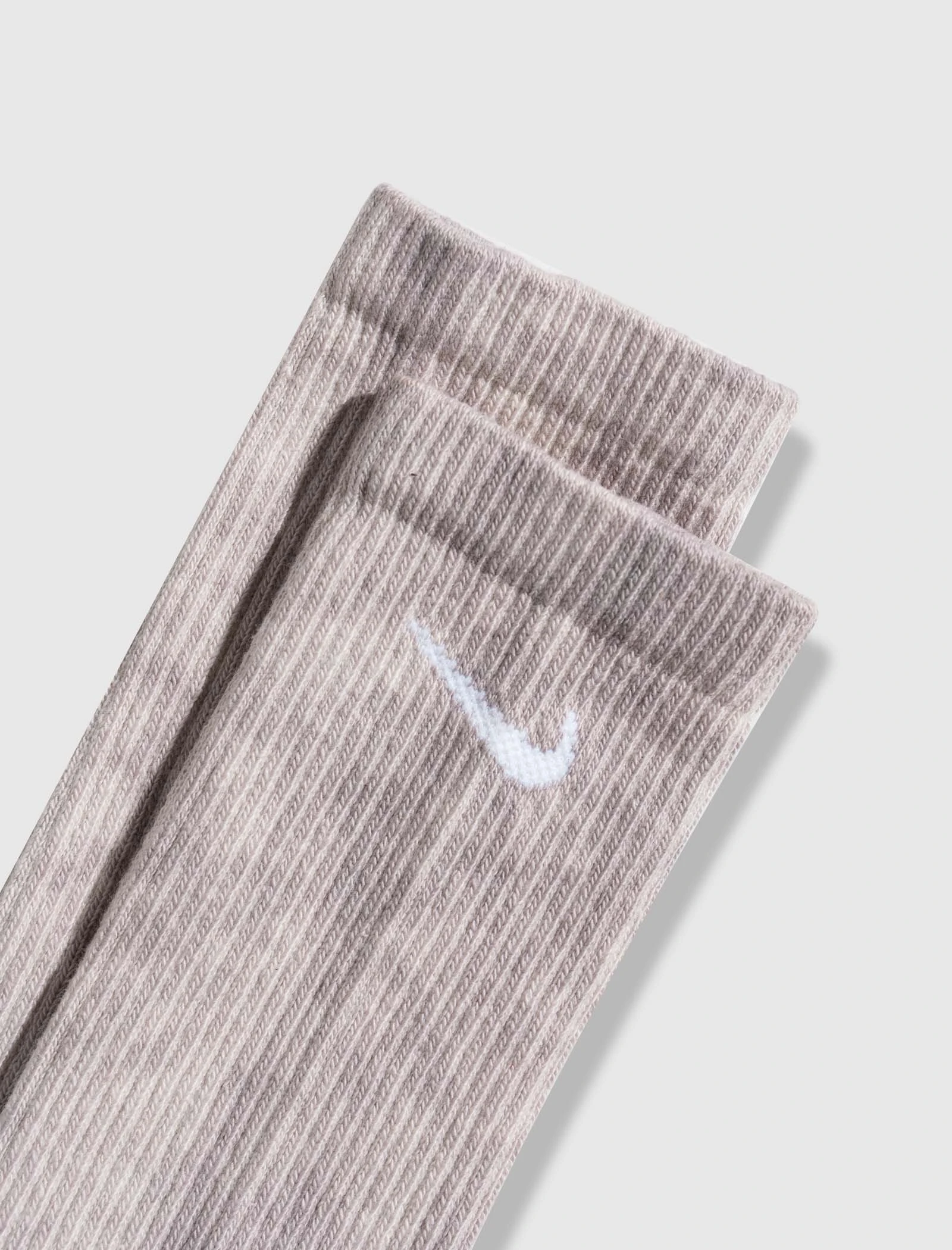 Nike SWOOSH SOCKS - Image 2